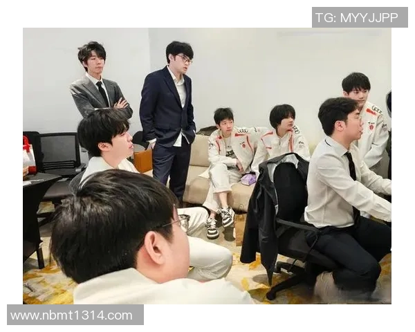 深入分析JDG在CSGO比赛中的防反策略得失与战术调整